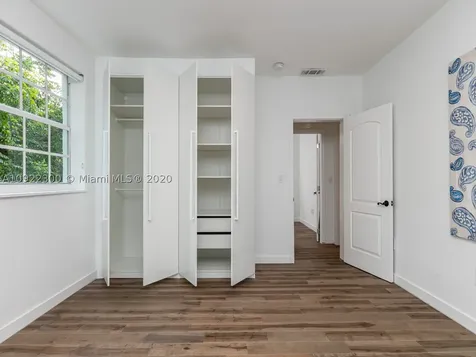 160 NE 43rd Street Miami FL 33137