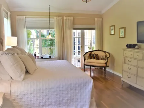 180 Isla Dorada Boulevard Coral Gables FL 33143