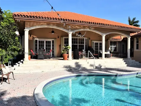 180 Isla Dorada Boulevard Coral Gables FL 33143