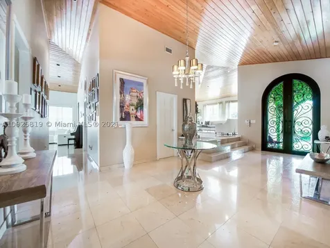 180 Isla Dorada Boulevard Coral Gables FL 33143