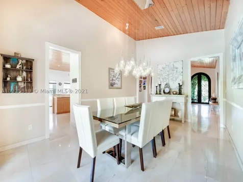 180 Isla Dorada Boulevard Coral Gables FL 33143