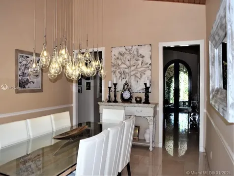180 Isla Dorada Boulevard Coral Gables FL 33143