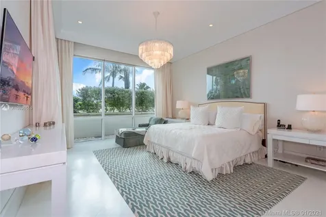 16051 Collins Avenue Sunny Isles Beach FL 33160