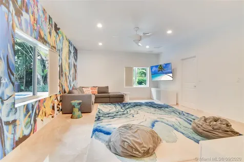 1941 NE 197th Terrace Miami FL 33179
