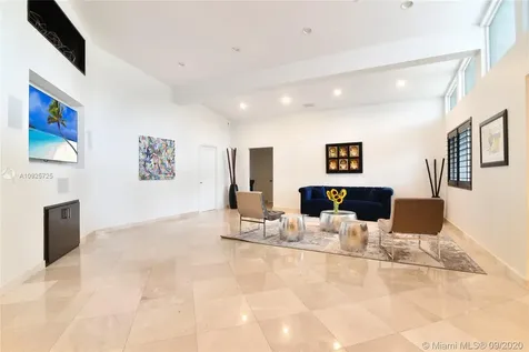 1941 NE 197th Terrace Miami FL 33179