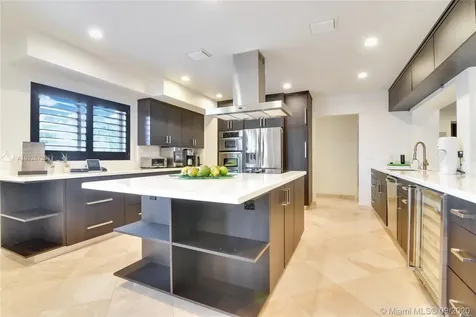 1941 NE 197th Terrace Miami FL 33179