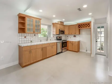 2325 SW 93rd Court Miami FL 33165