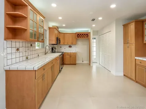 2325 SW 93rd Court Miami FL 33165