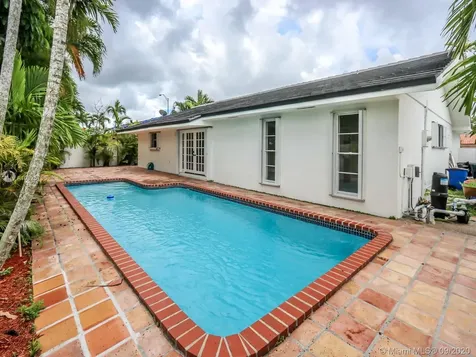 2325 SW 93rd Court Miami FL 33165