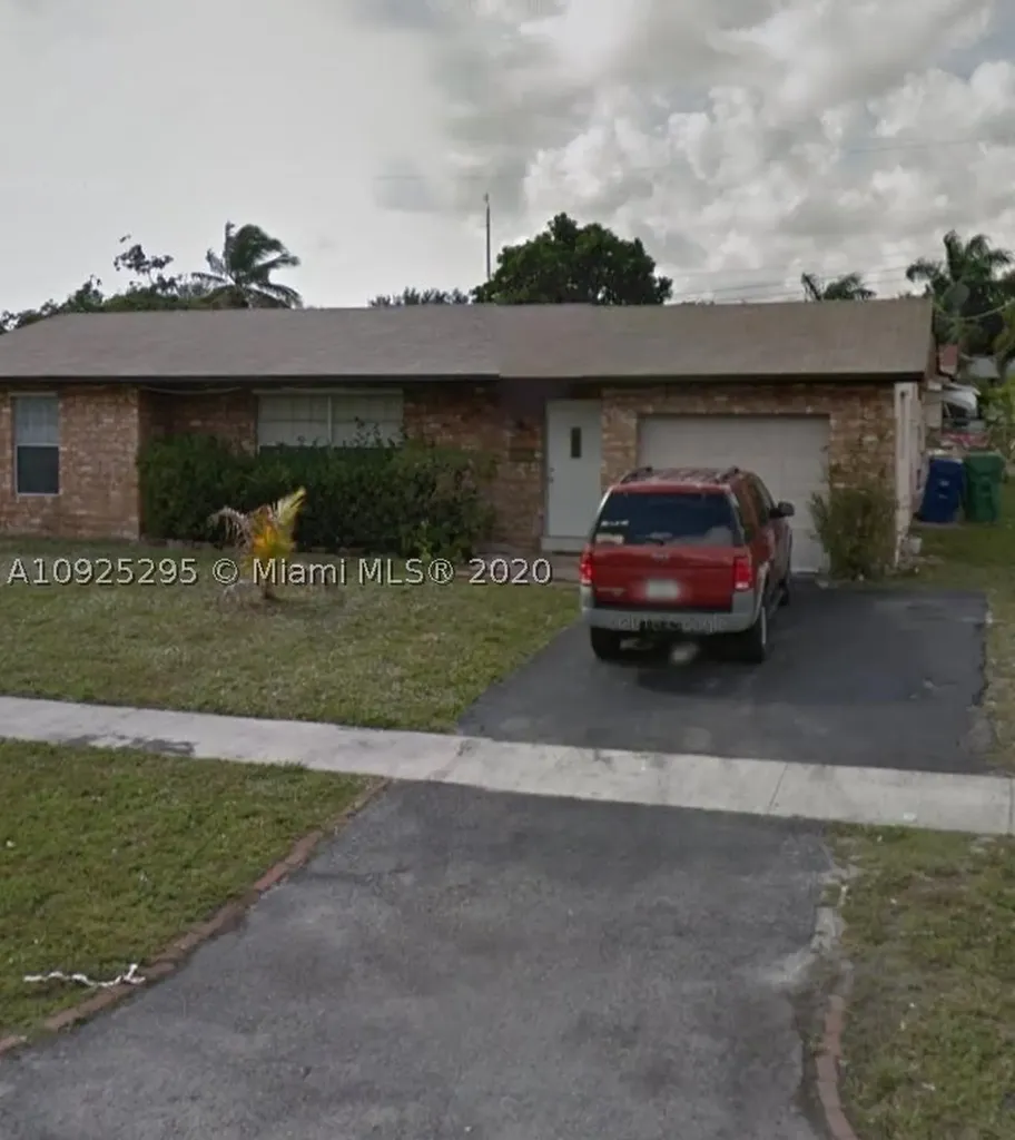 2641 NW 44th Avenue Lauderhill FL 33313