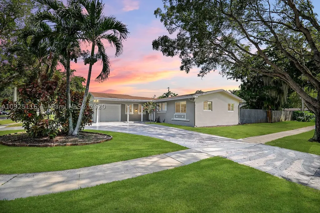 5042 SW 92nd Avenue Cooper City FL 33328