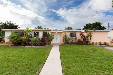 2550 NE 207th Terrace Miami FL 33180
