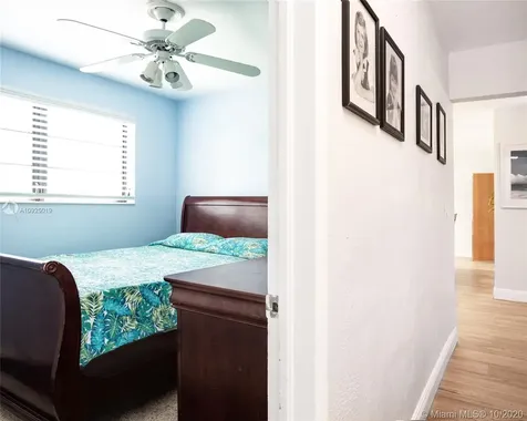 2550 NE 207th Terrace Miami FL 33180
