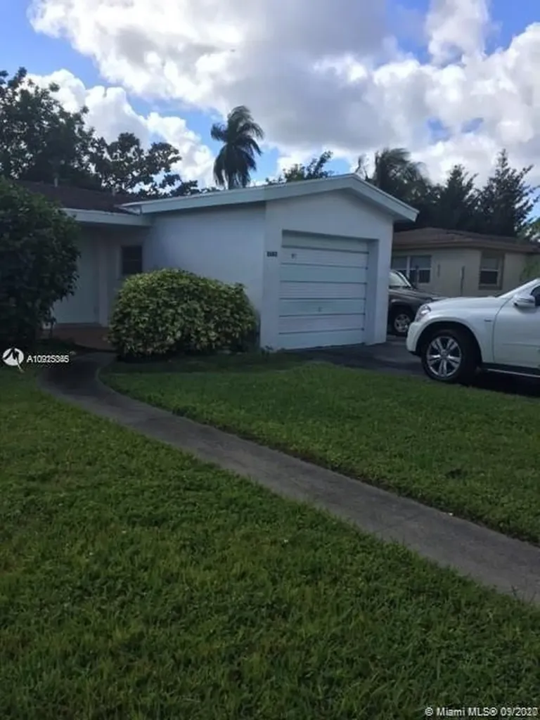 3682 NW 34th Street Lauderdale Lakes FL 33309