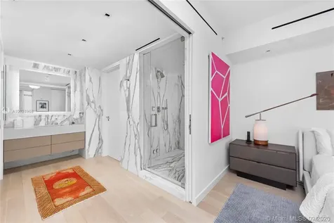 3737 Collins Avenue Miami Beach FL 33140