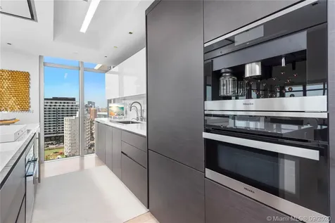 3737 Collins Avenue Miami Beach FL 33140