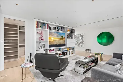 3737 Collins Avenue Miami Beach FL 33140