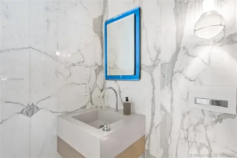 3737 Collins Avenue Miami Beach FL 33140