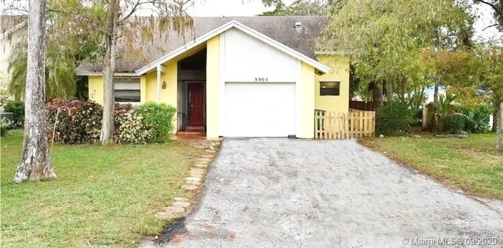 3903 NW 72nd Lane Coral Springs FL 33065