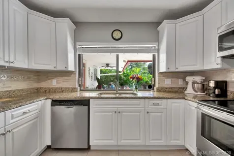 8252 NW 15th Court Coral Springs FL 33071