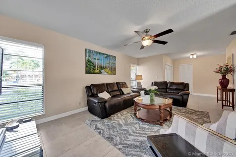 8252 NW 15th Court Coral Springs FL 33071