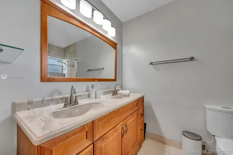 8252 NW 15th Court Coral Springs FL 33071