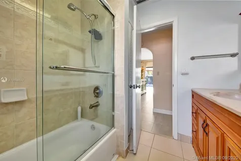 8252 NW 15th Court Coral Springs FL 33071