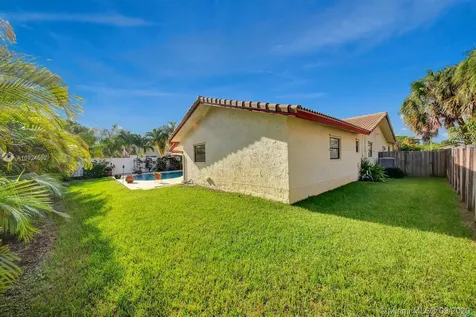 8252 NW 15th Court Coral Springs FL 33071