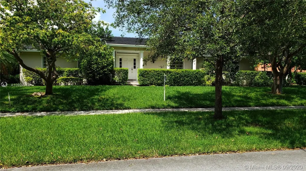 8221 SW 176th Street Palmetto Bay FL 33157
