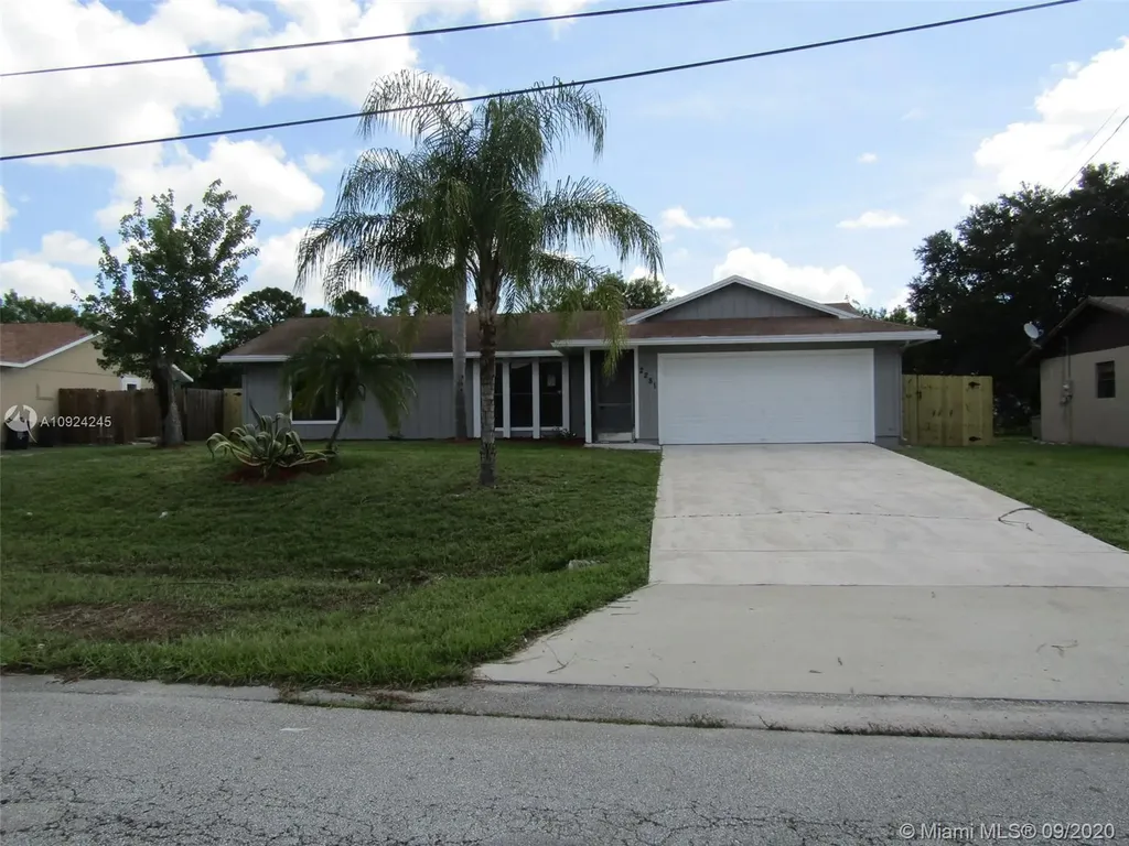 2281 SW Susset Lane Port St. Lucie FL 34953