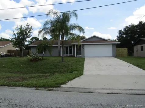 2281 SW Susset Lane Port St. Lucie FL 34953