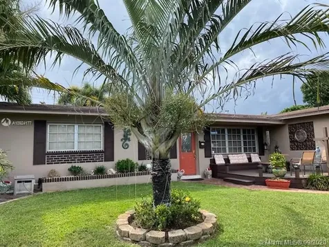 730 SW 70th Terrace Pembroke Pines FL 33023