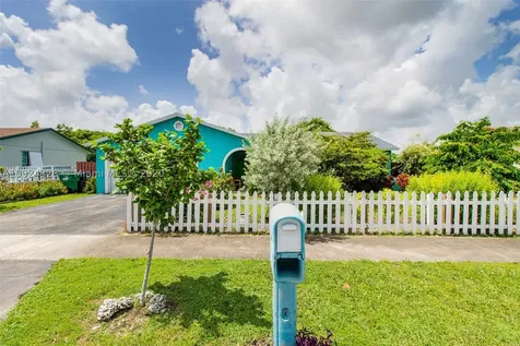 26040 SW 133rd Court Homestead FL 33032