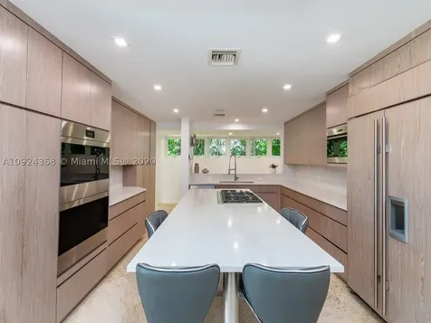 24 Palm Avenue Miami Beach FL 33139