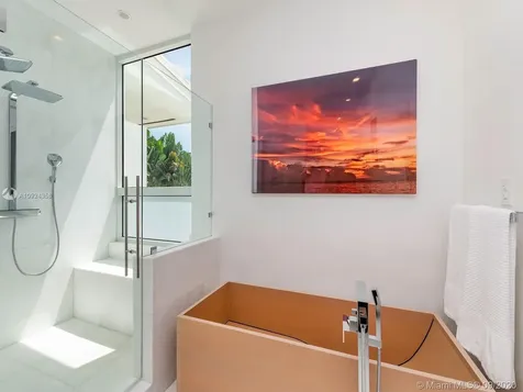 24 Palm Avenue Miami Beach FL 33139