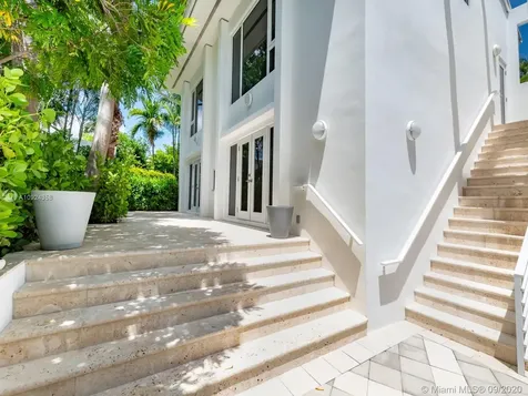 24 Palm Avenue Miami Beach FL 33139
