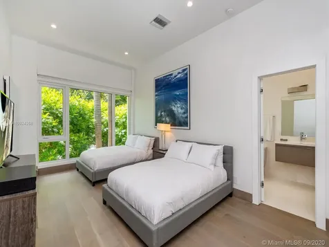 24 Palm Avenue Miami Beach FL 33139