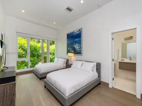 24 Palm Avenue Miami Beach FL 33139