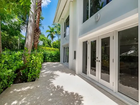 24 Palm Avenue Miami Beach FL 33139