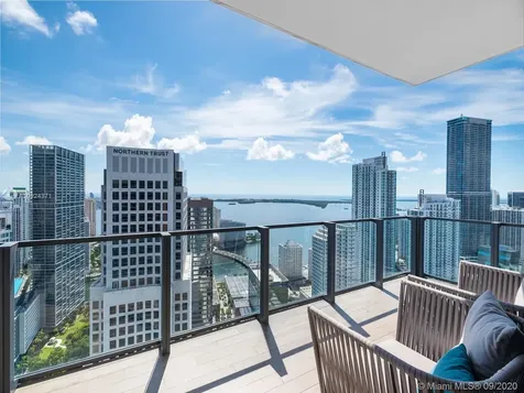 68 SE 6th Street Miami FL 33131