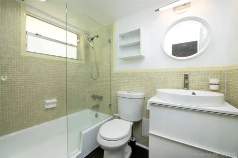 851 Meridian Avenue Miami Beach FL 33139