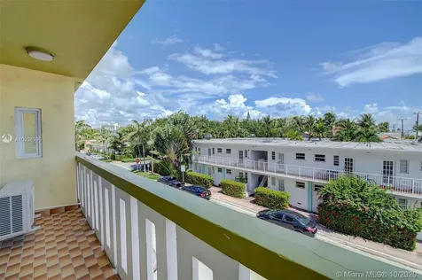 851 Meridian Avenue Miami Beach FL 33139