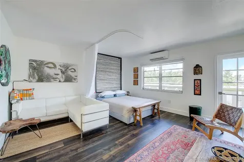 851 Meridian Avenue Miami Beach FL 33139