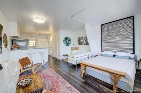 851 Meridian Avenue Miami Beach FL 33139