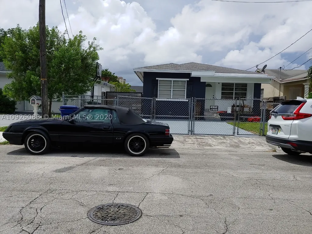 5368 NW 24th Place Miami FL 33142