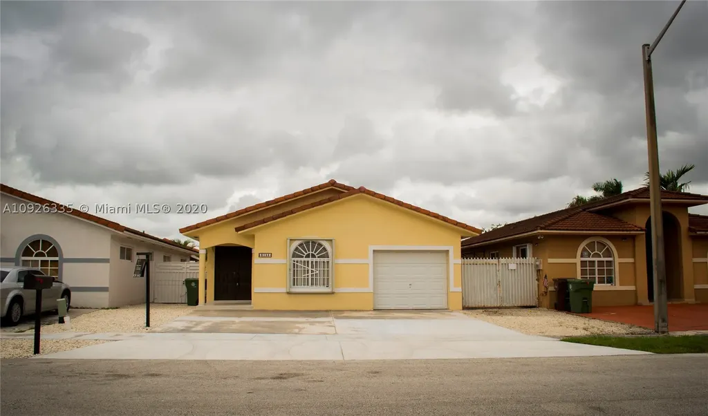 3155 W 77th Place Hialeah FL 33018