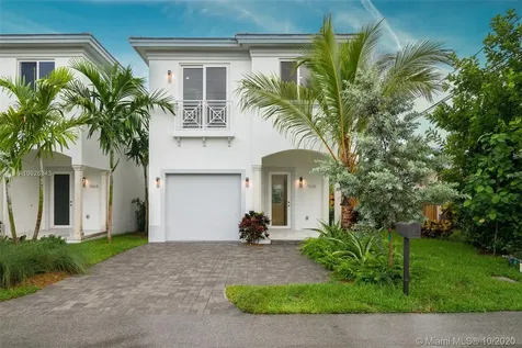 1606 Hayes Street Hollywood FL 33020