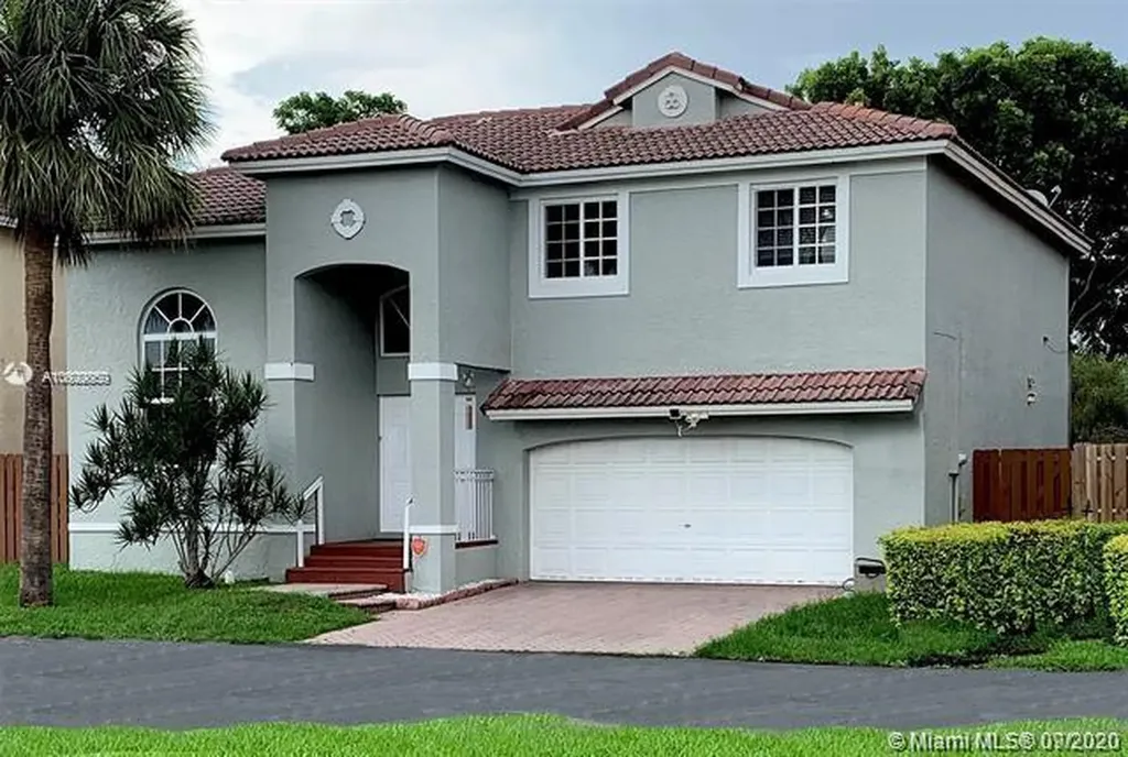8013 SW 157th Court Miami FL 33193