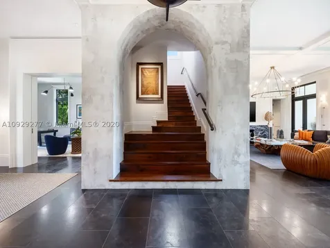 125 Solano Prado Coral Gables FL 33156