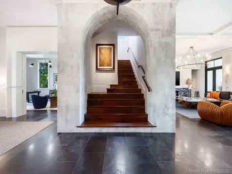 125 Solano Prado Coral Gables FL 33156